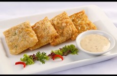 Tàu hủ ky cuộn mực chiên giòn