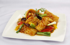 Mực xào ớt khô Caramen ngon tuyệt